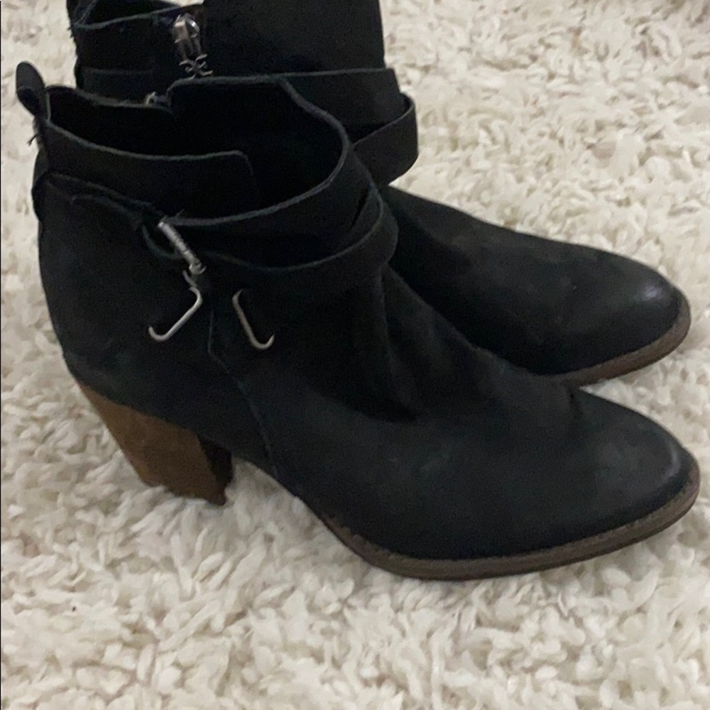 COPY - Sam Edelman - Picture 2 of 6